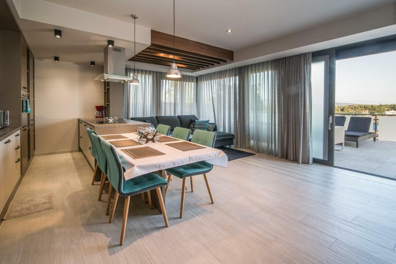 Luxury Apartment Imperia Krk Town Extérieur photo
