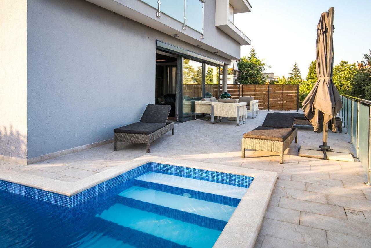 Luxury Apartment Imperia Krk Town Extérieur photo