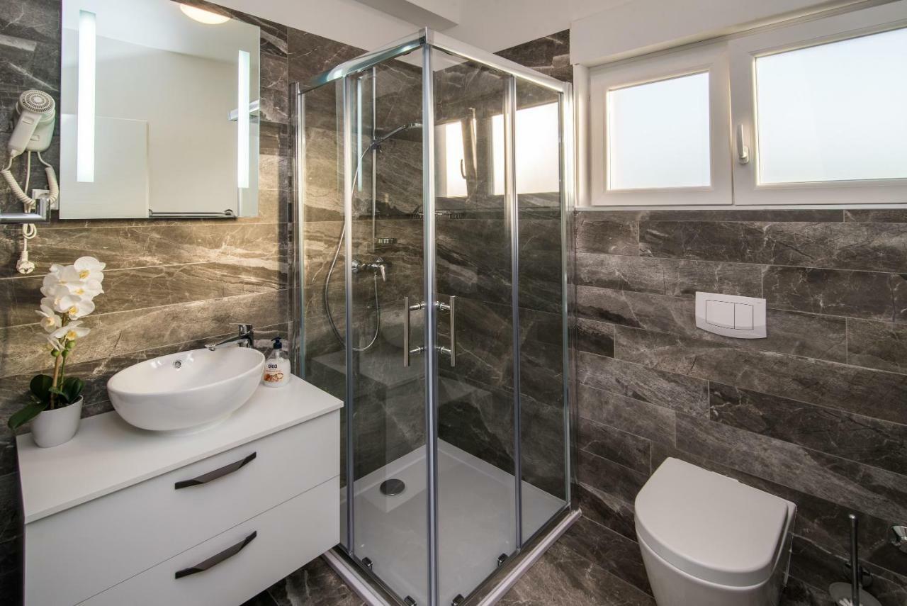 Luxury Apartment Imperia Krk Town Extérieur photo
